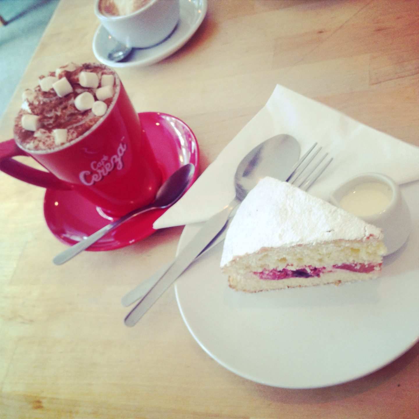 cake-hot-chocolate