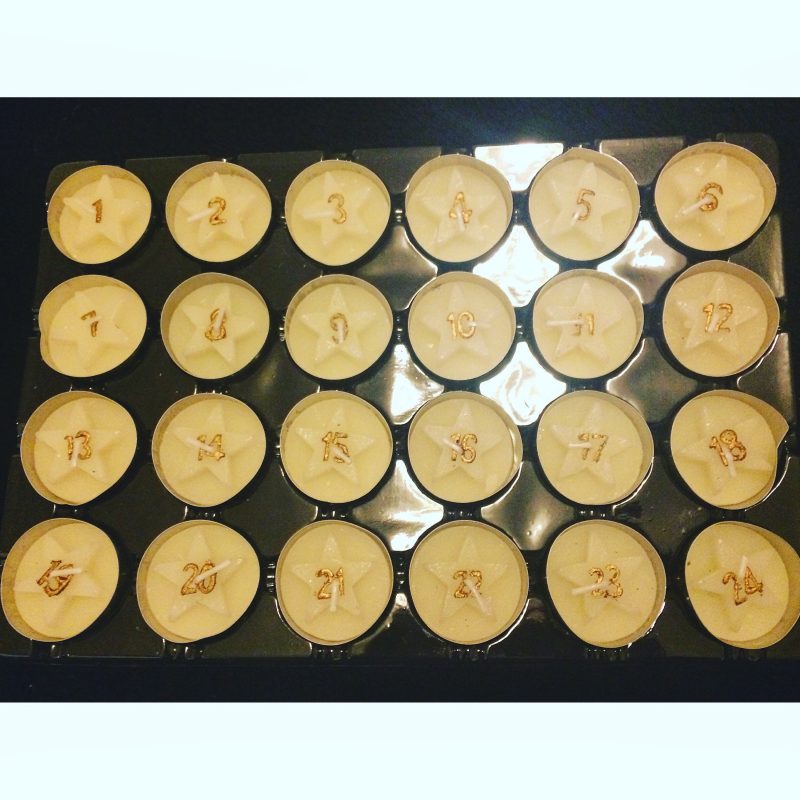 #Blogmas – Christmas Advent Candles