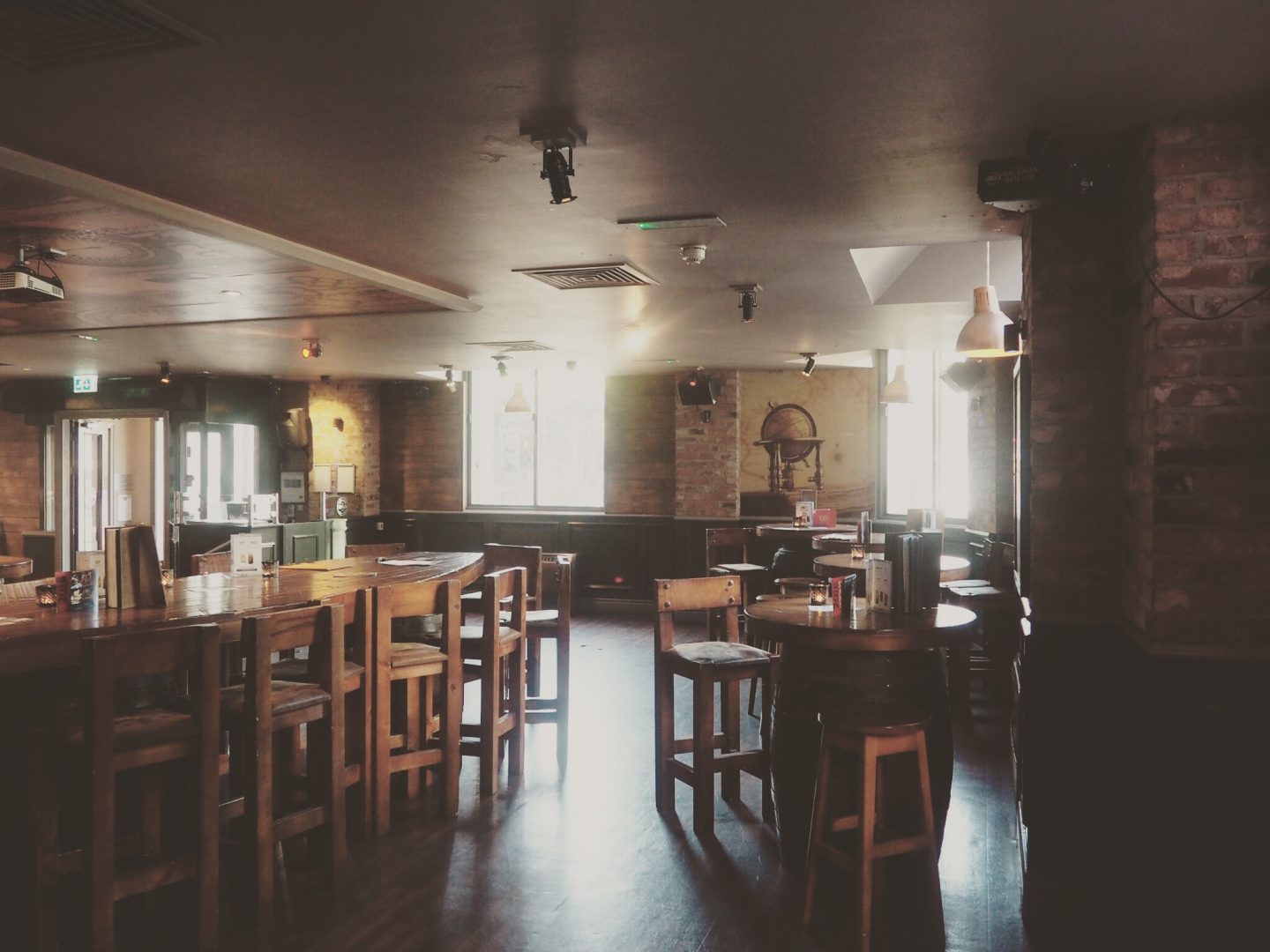 Around-The-World-Bar-Leeds