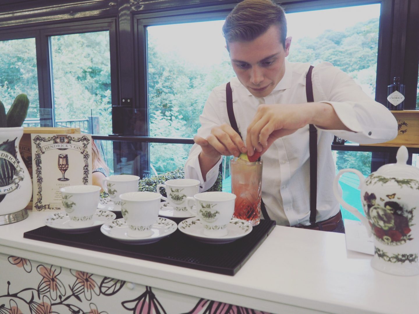 Making-Cocktails-Gin-Garden