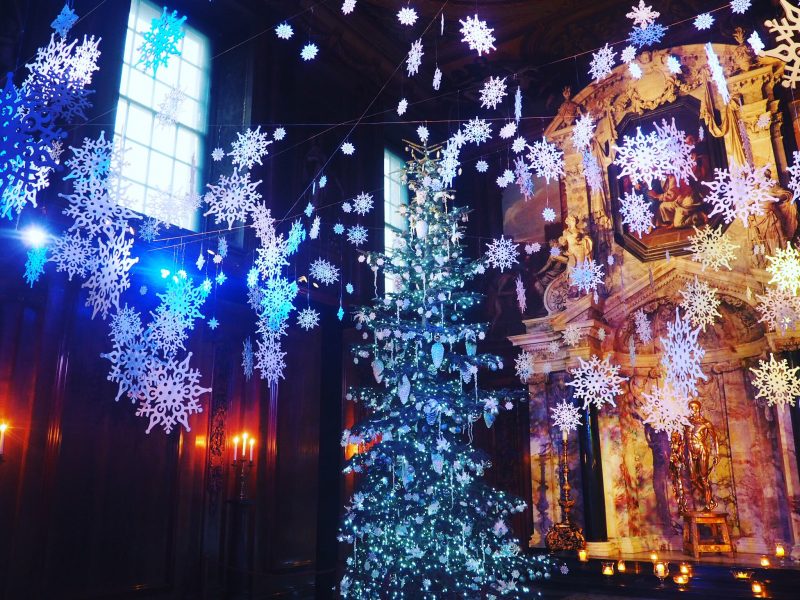 Chatsworth-Christmas-Snowflakes