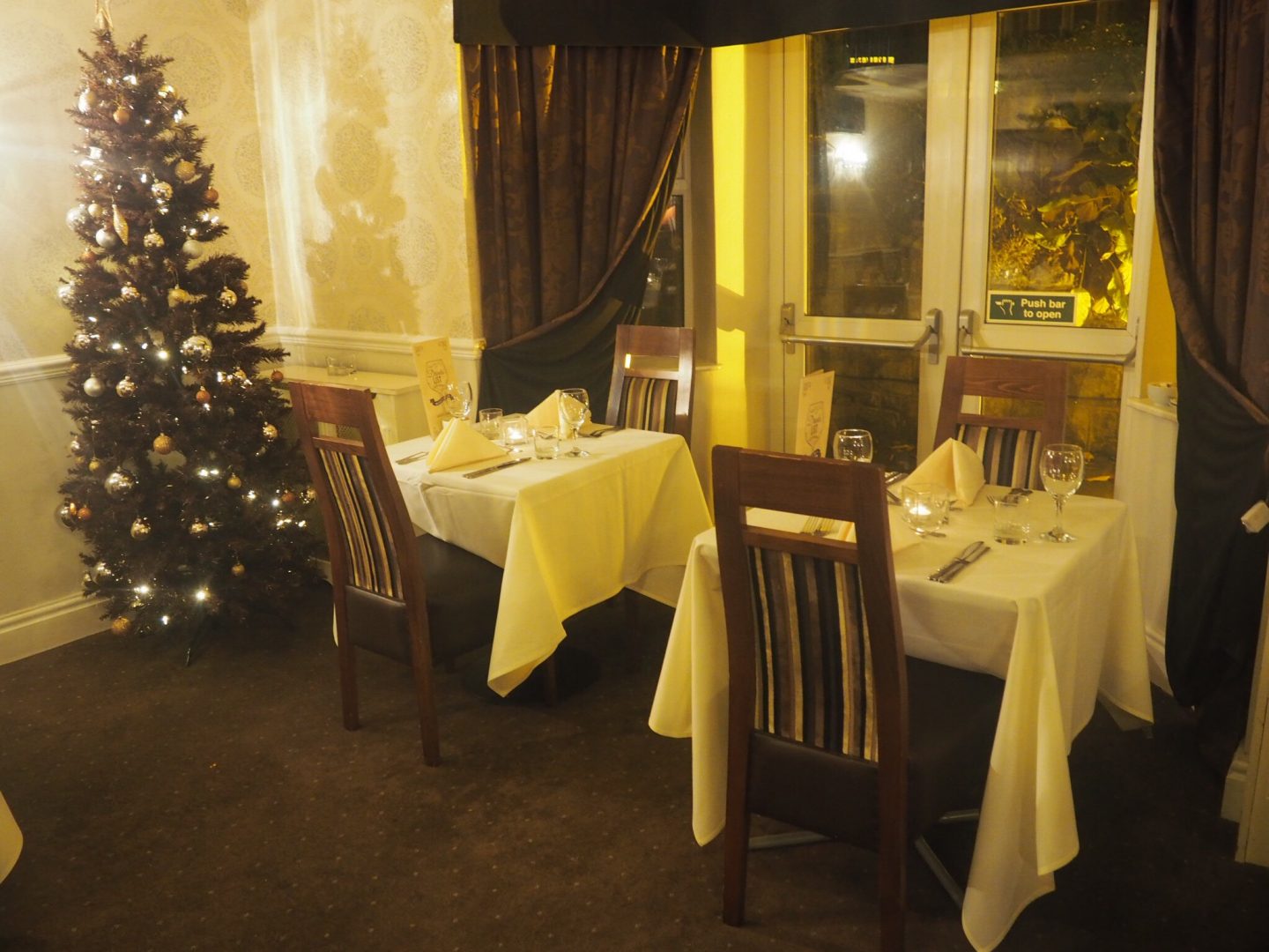 Harrogate-Dining-Area