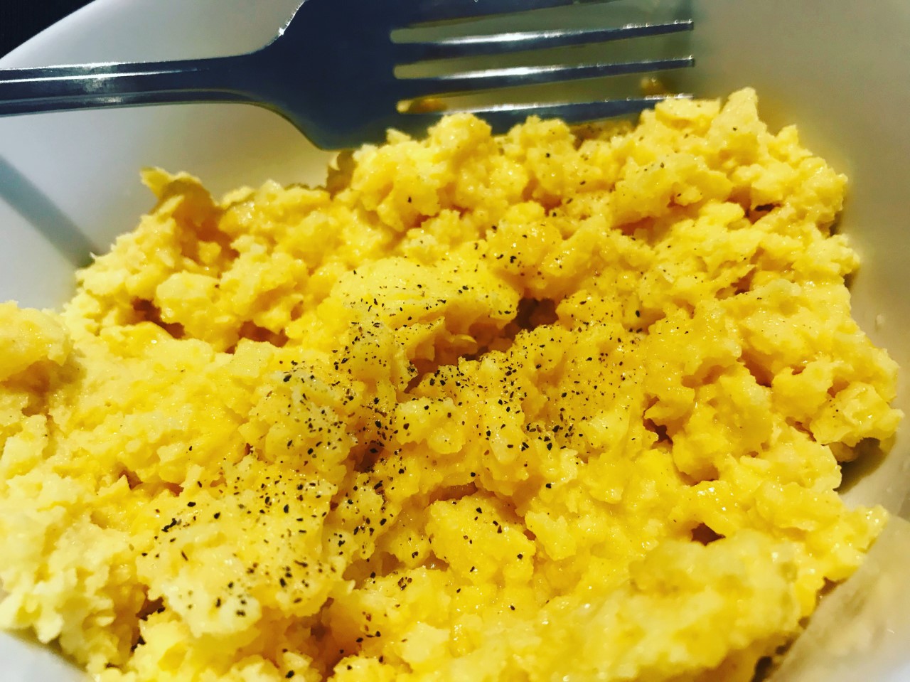 Scambled-Eggs-Cheese
