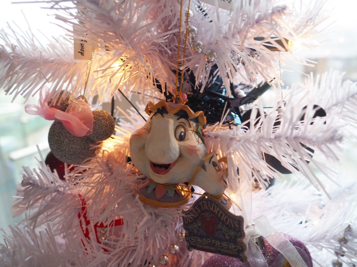 Chip-Mrs-Pots-Decorations