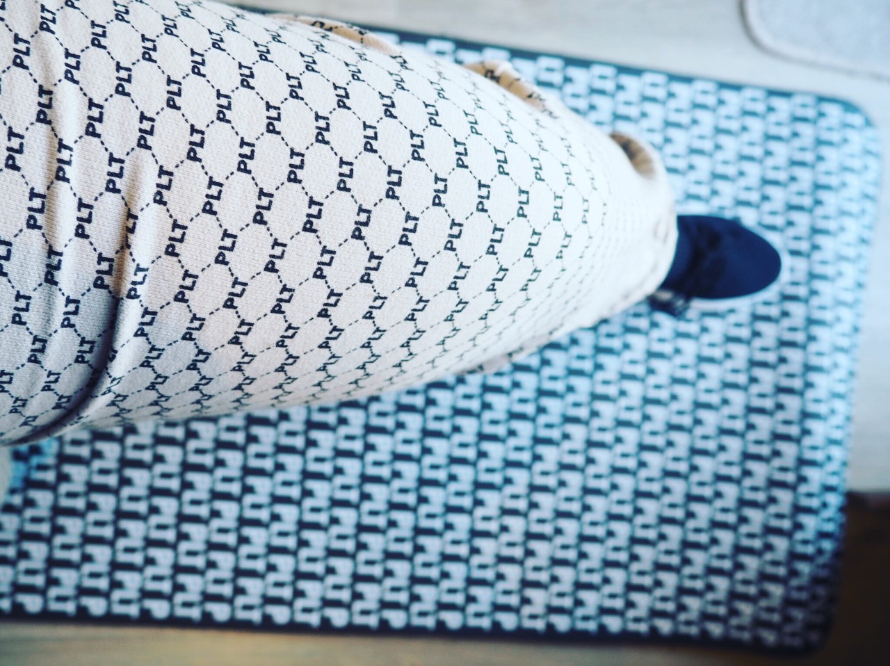 PLT-logo-joggers