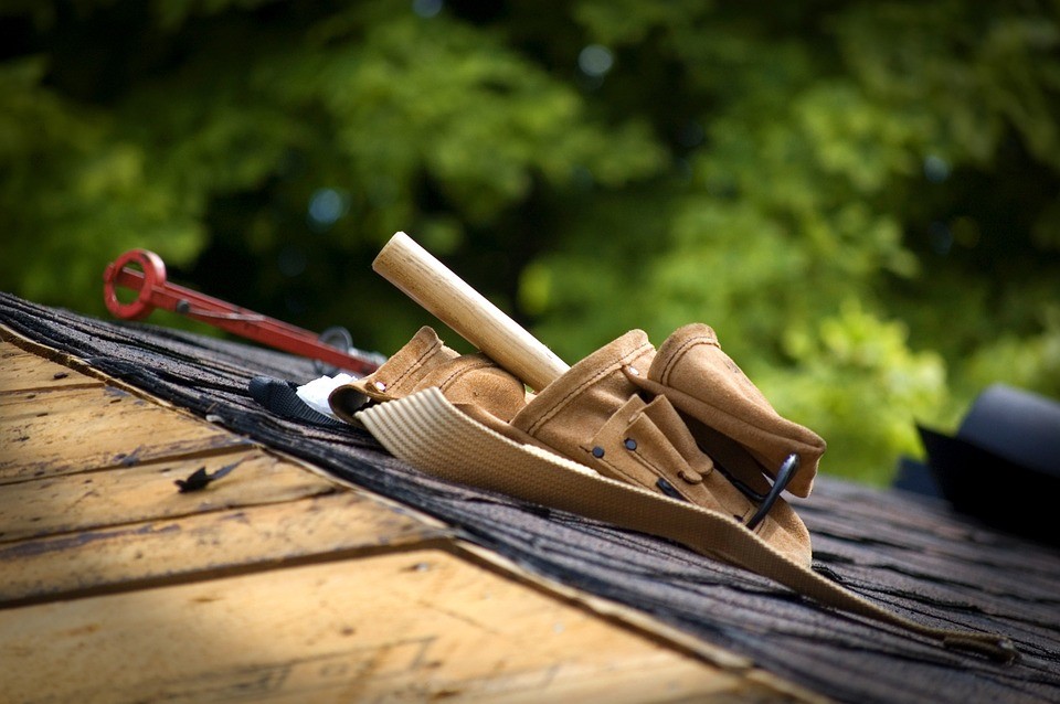 Top Qualities of a Reliable Long Island Roofer
