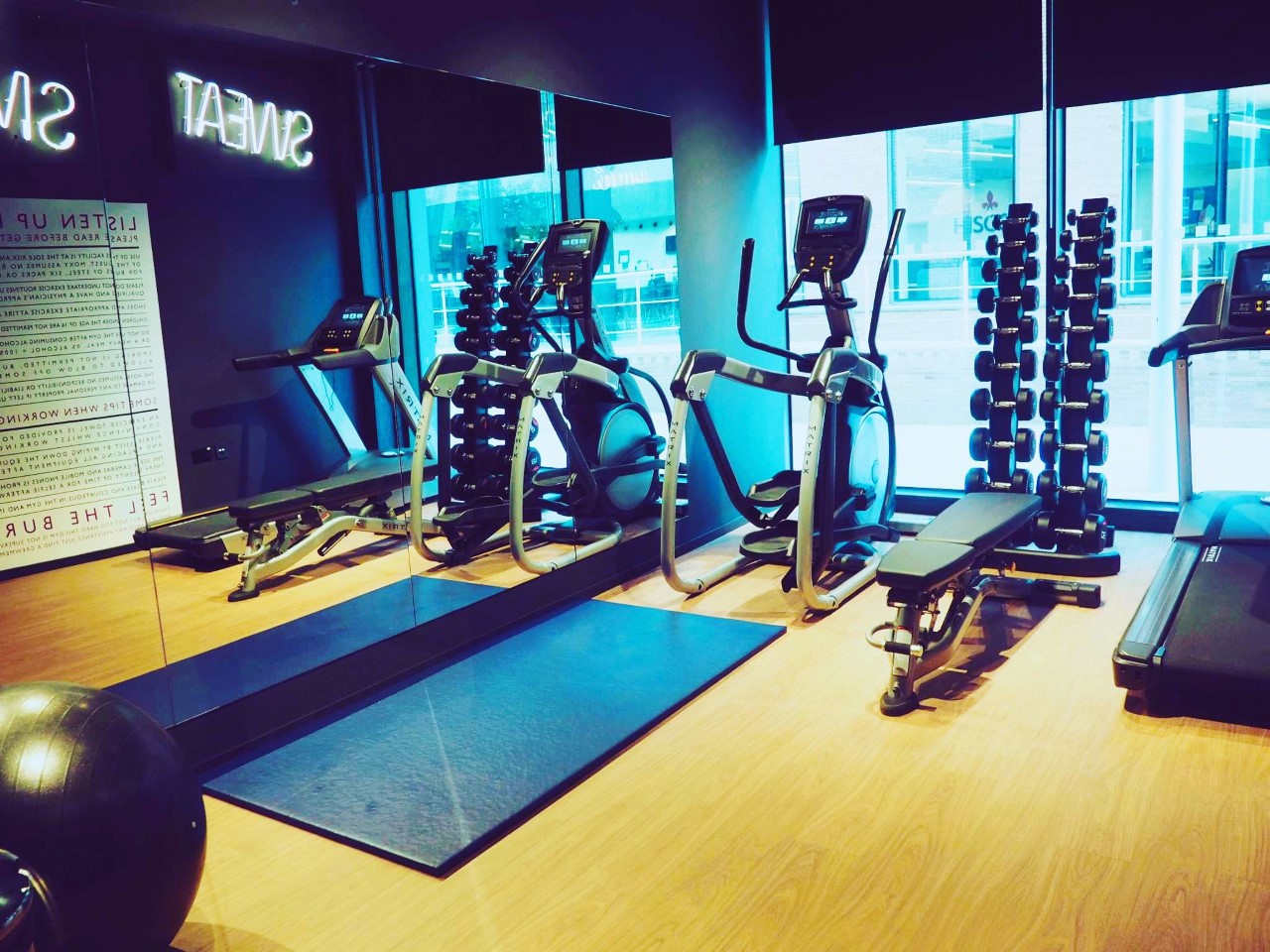 Moxy-York-Hotel-Gym