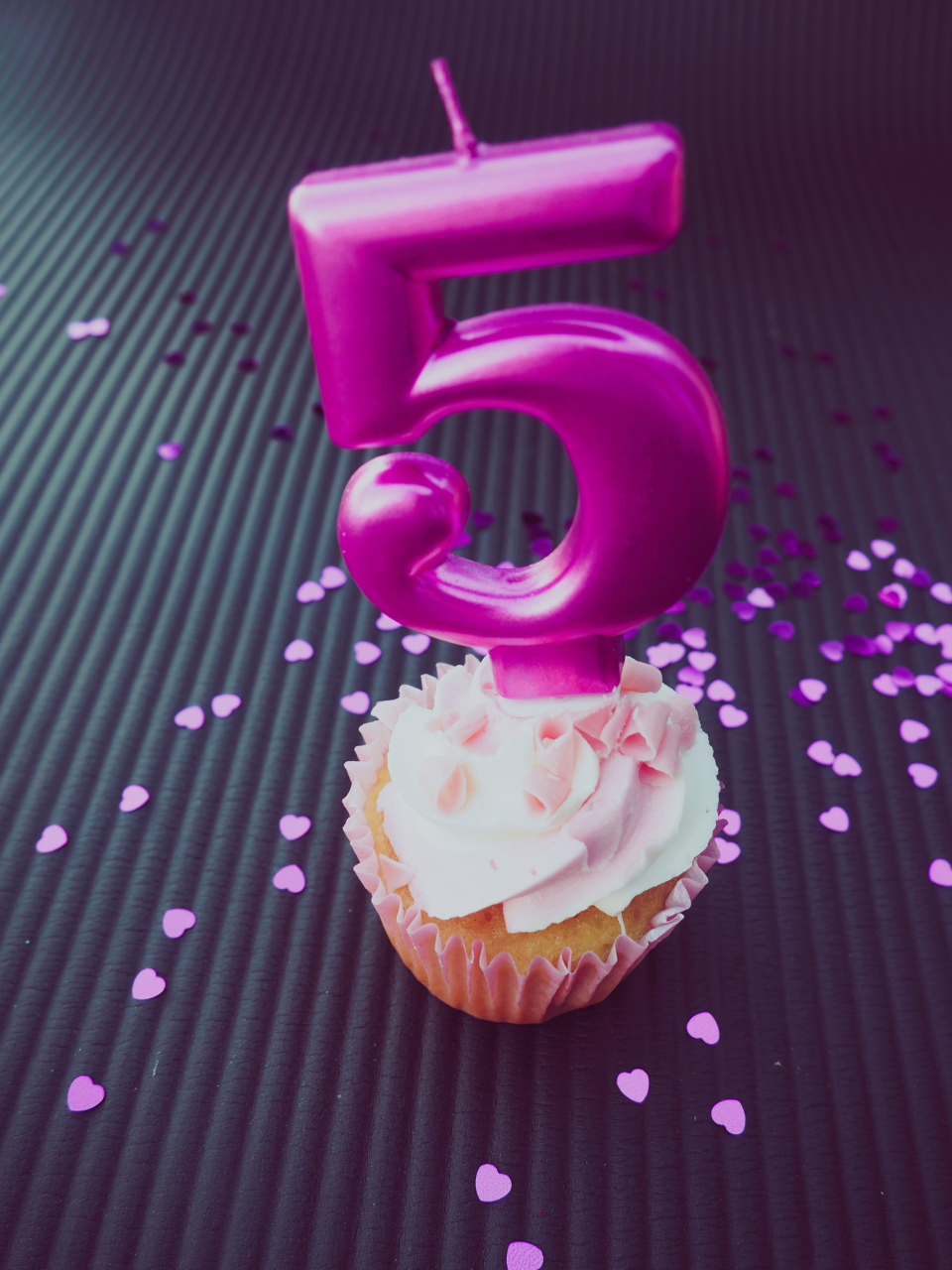 louiseroserailton-5-birthday-cupcake