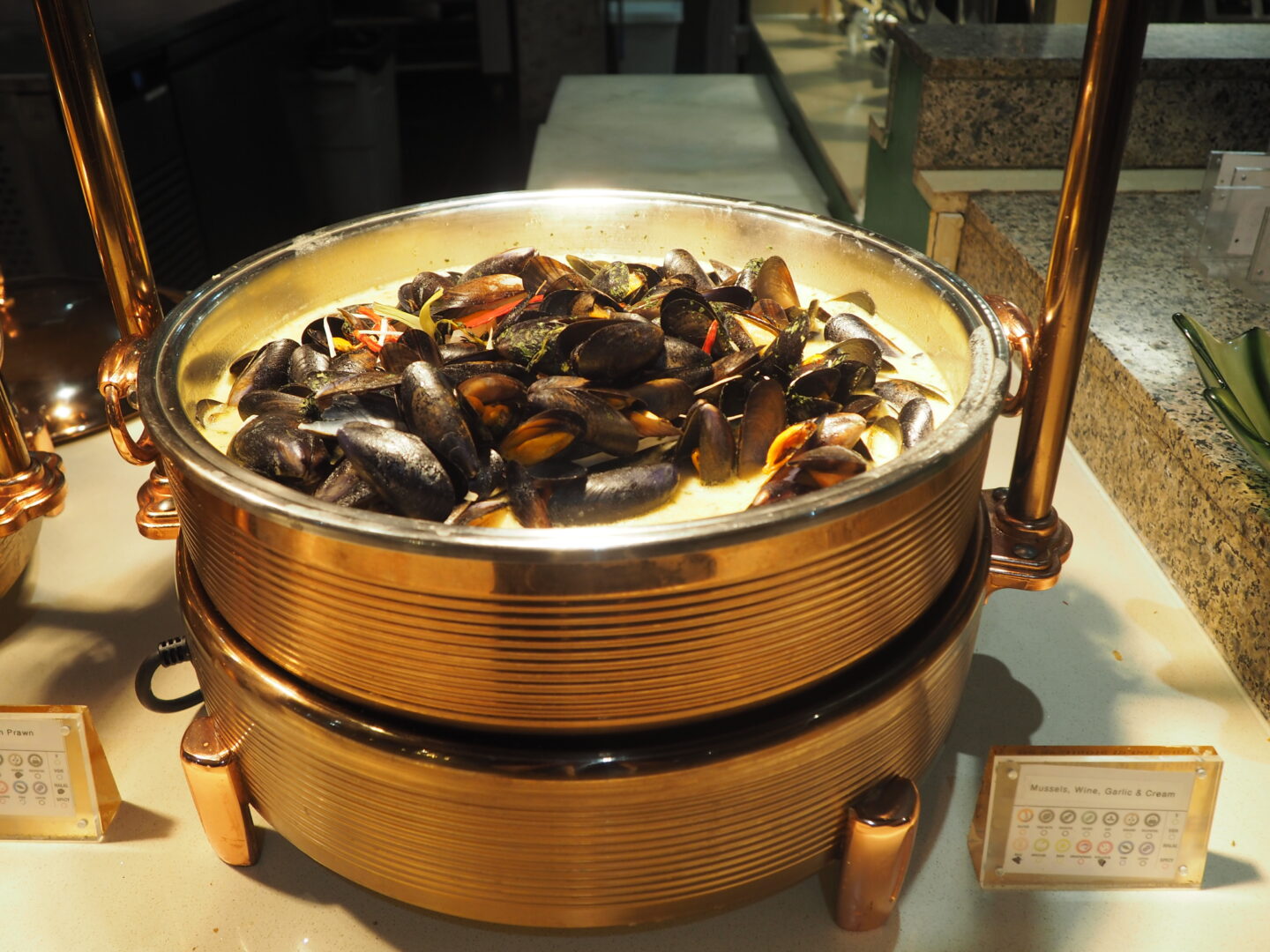 A pot of mussels at Panda Mami York.